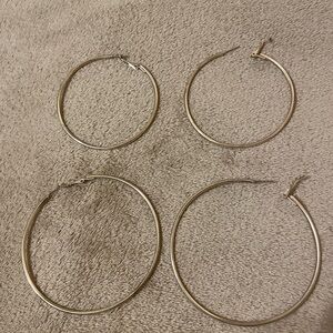 Gold Hoop Earrings Set